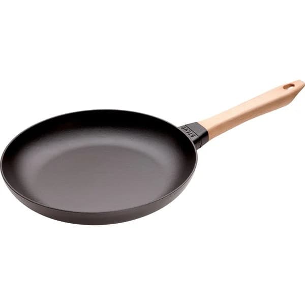 Staub stekpanna i gjutjärn med ljust trähandtag, 28 cm