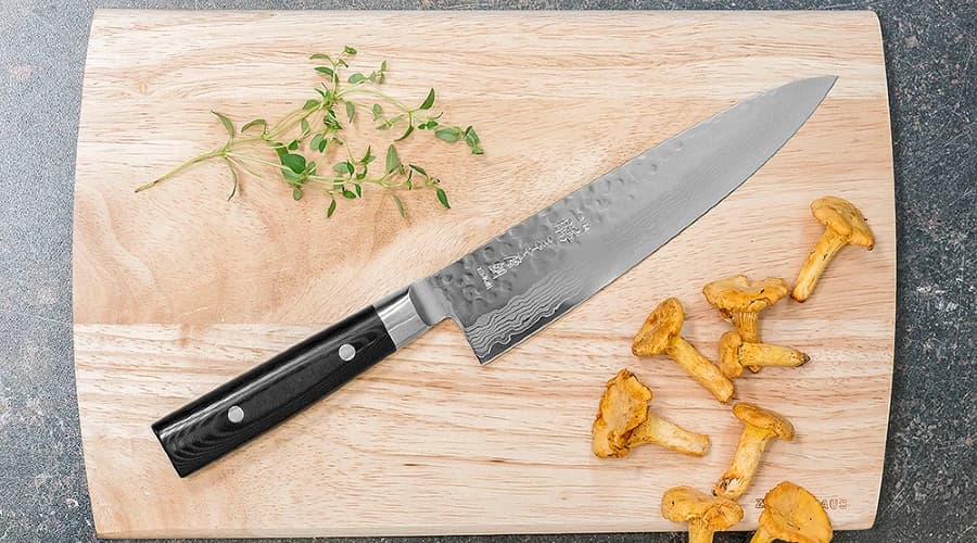 Yaxell Zen Santokukniv 16,5 cm