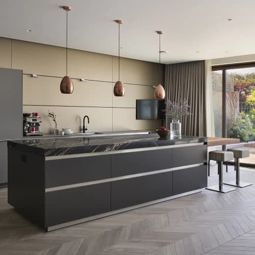 Fri sikt & större möjliget att utforma köket exakt så som du vill