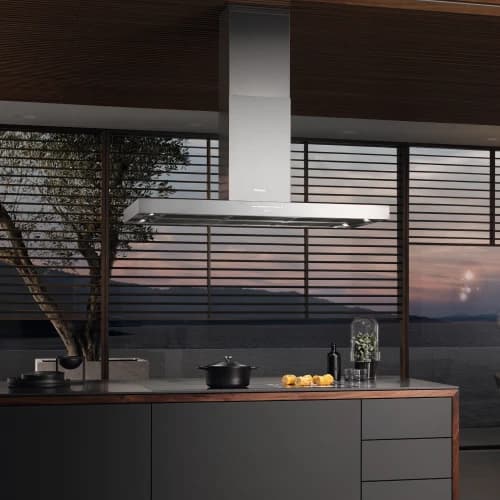 Kostar samma som en fläktkåpa och spishäll i premiumsegmentet