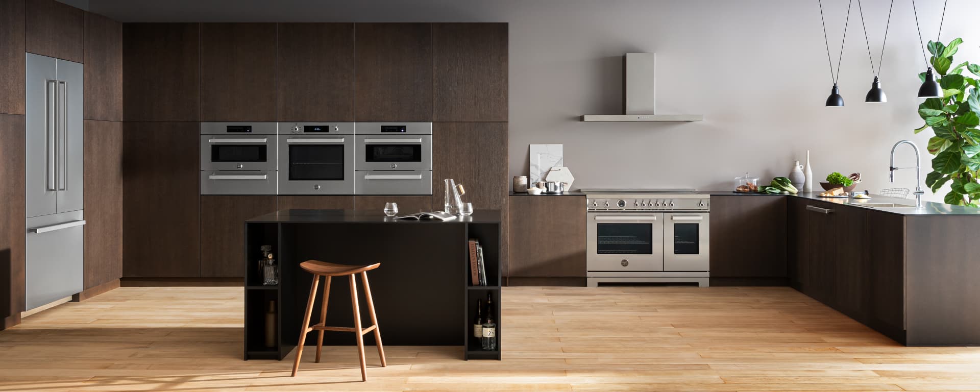 Bertazzoni - Spishäll med inbyggd fläkt